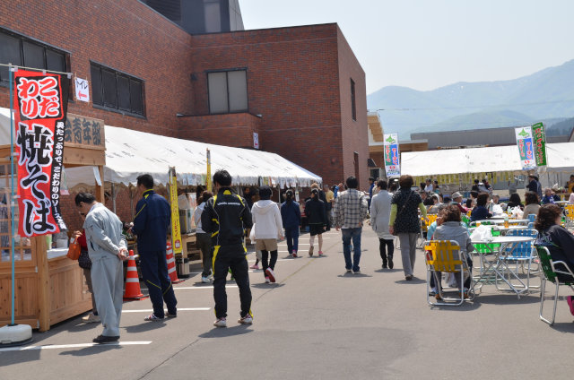 さくらまつり青空市(知内町)